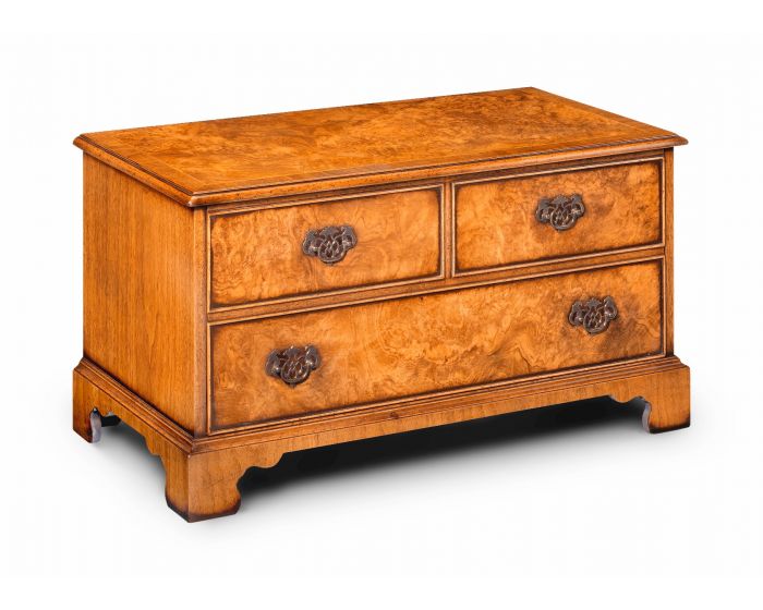 Iain James Television Cabinets 2 Shelf Flat Front TV/Video Base