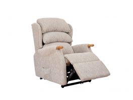 Celebrity Westbury Petite Single Motor Recliner Chair