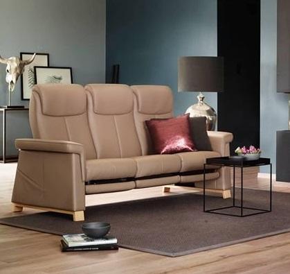 Get the look: Sleek and Chic